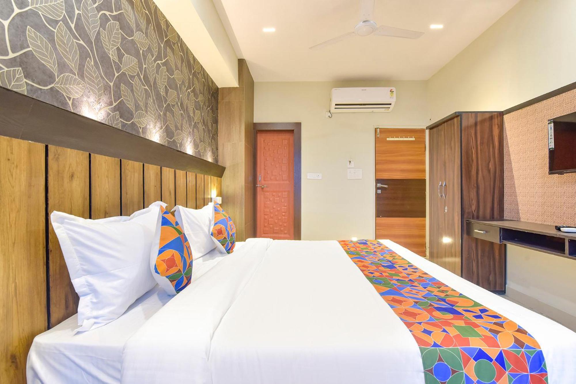 Fabhotel The Max Glory Indore Exterior photo